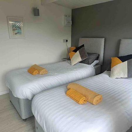 Private Lodge Close To Beaches And Goodwood Felpham Exteriör bild